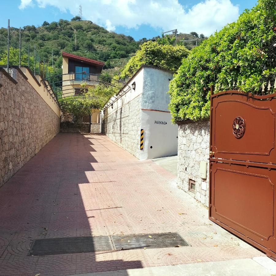 Villa Gloria Гаджи Экстерьер фото